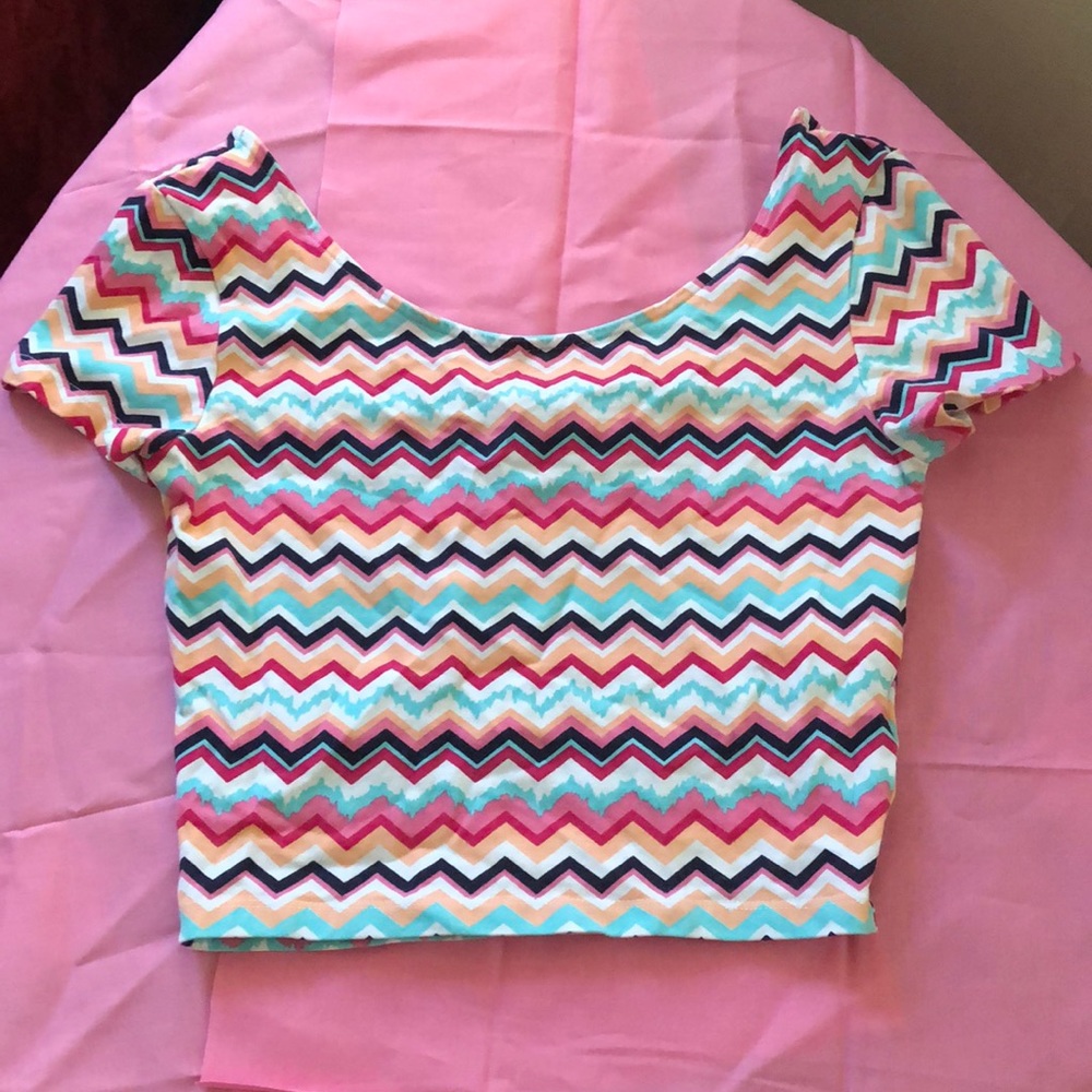 H&M Crop Top Chevron